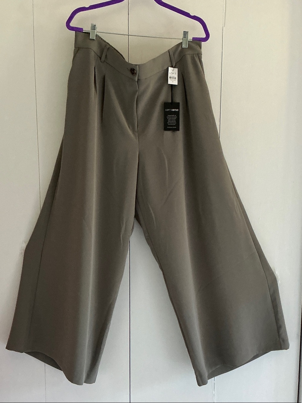 Wide-Leg Chinos in Olive NWT size 18 Loft Versa women pants